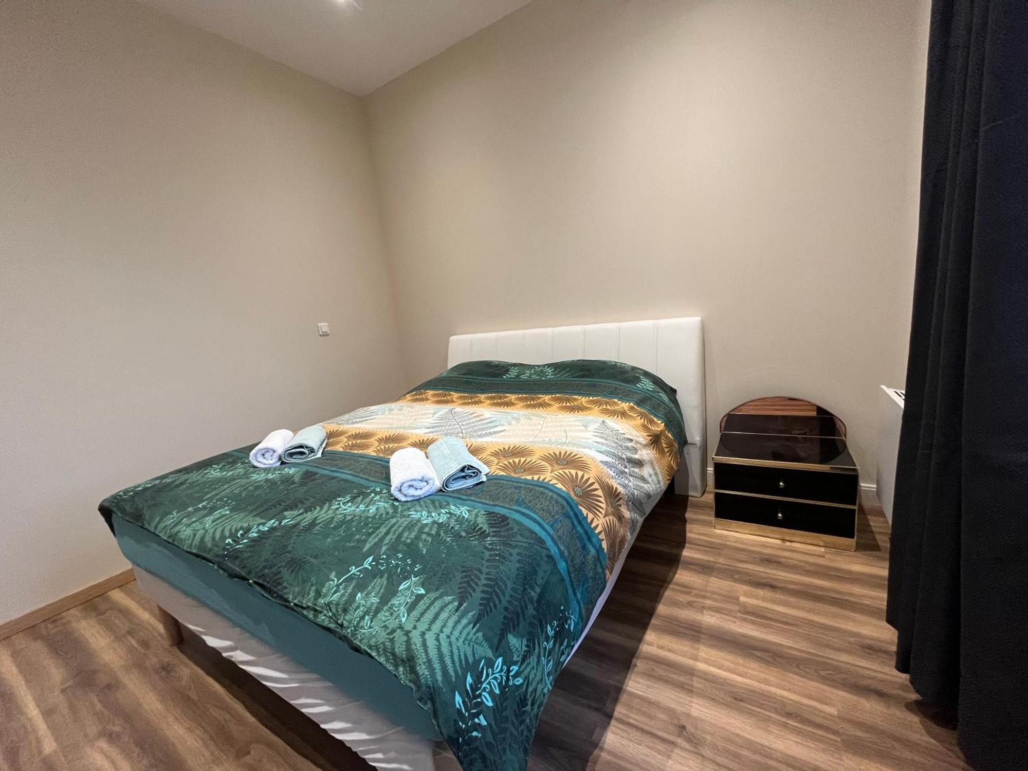 Alta Apartment Bourg-les-Valence Bagian luar foto